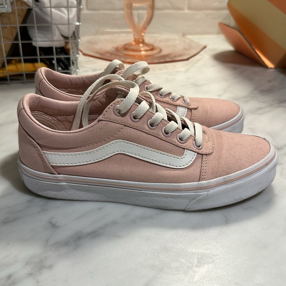 Pink lace up Vans size 7.0 ladies - Picture 2 of 3